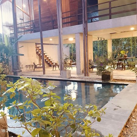 Hachi Homestay & Spa Hue Exterior photo