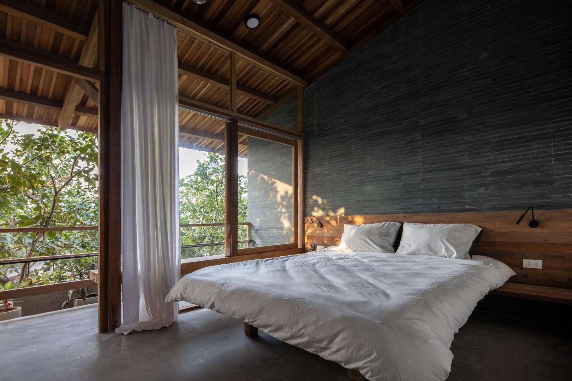 Hachi Homestay & Spa Hue Exterior photo
