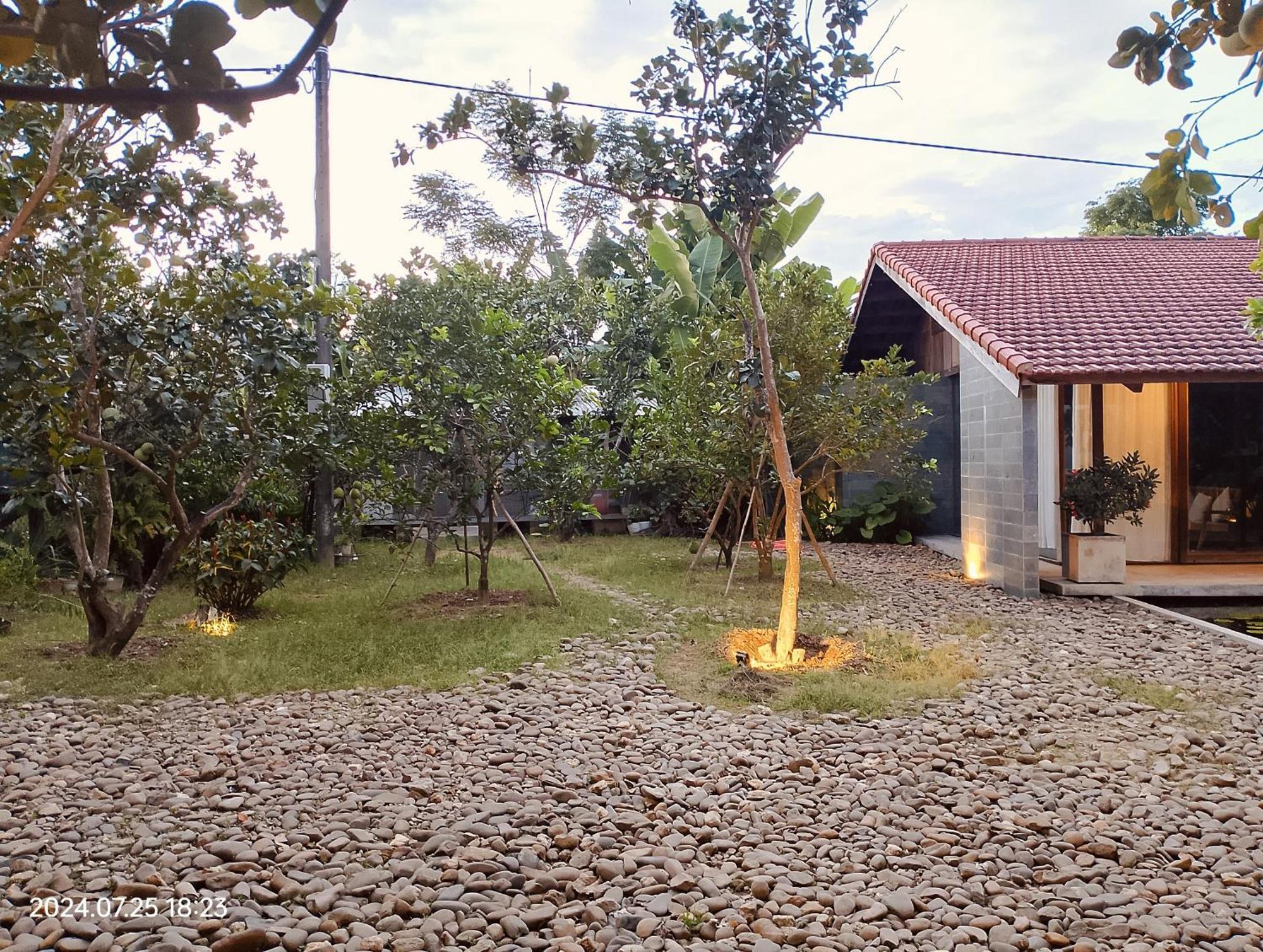 Hachi Homestay & Spa Hue Exterior photo